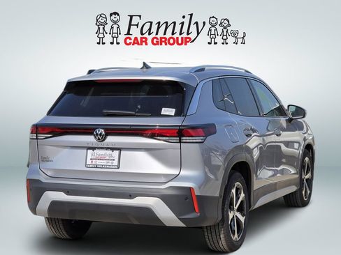 New 2026 Volkswagen Tiguan SE FWD image 4