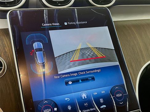 Used 2025 Mercedes-Benz GLC 300 GLC 300 image 13