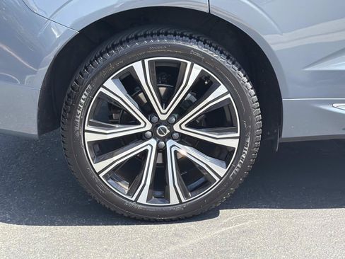 Certified 2023 Volvo XC60 B5 Ultimate w/ Climate Package FWD image 27