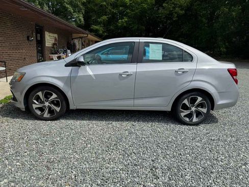 Used 2018 Chevrolet Sonic Premier FWD image 2
