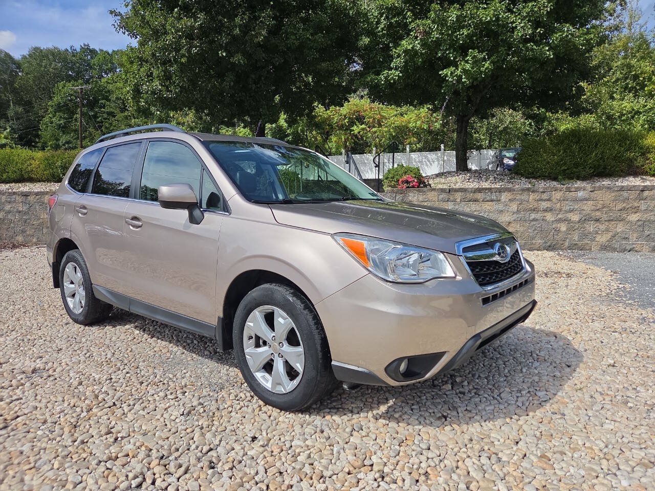 Used 2015 Subaru Forester 2.5i Limited w/ Popular Package #1 AWD/4WD image 1