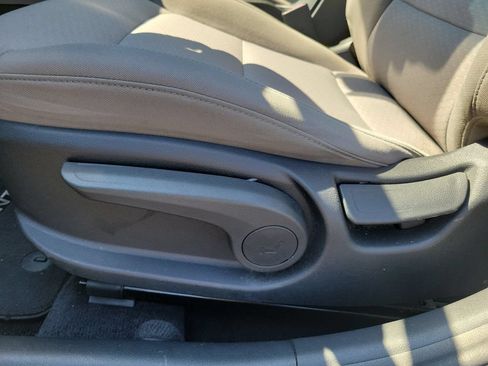 Used 2020 Hyundai Elantra Value Edition FWD image 19