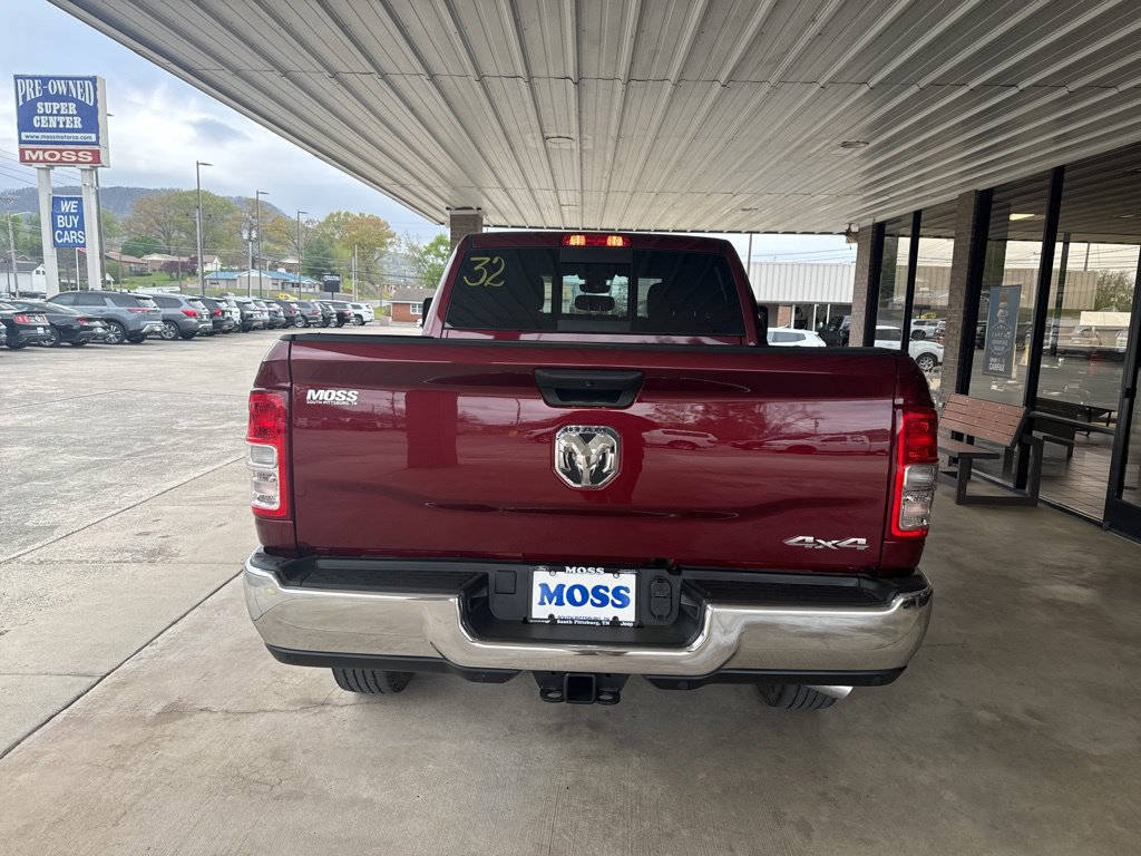 Used 2024 RAM 3500 Tradesman w/ Chrome Appearance Group AWD/4WD image 5
