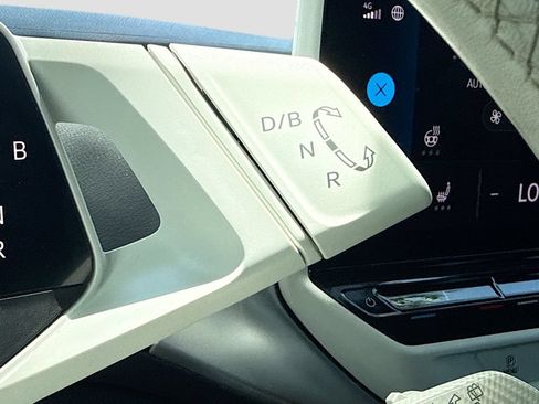 Used 2021 Volkswagen ID.4 1st Edition RWD image 17