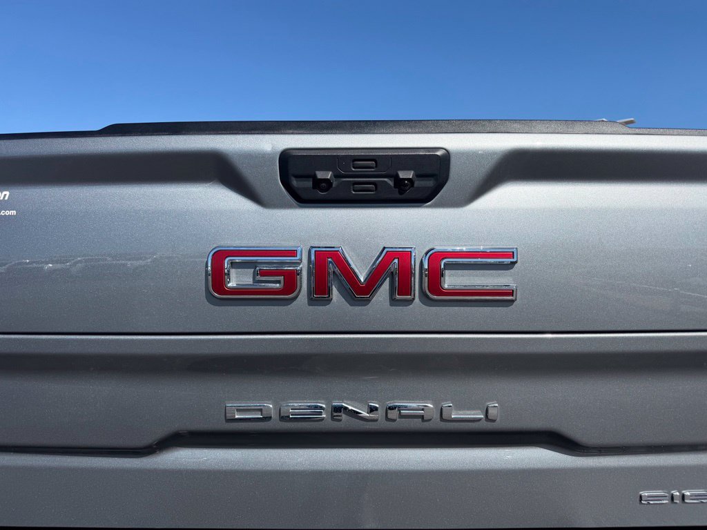 Used 2026 GMC Sierra 1500 Denali w/ Denali Reserve Package AWD/4WD image 17