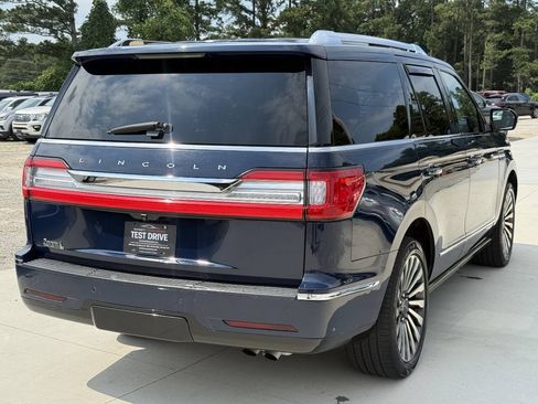 Used 2018 Lincoln Navigator Reserve w/ Technology Package AWD/4WD image 7