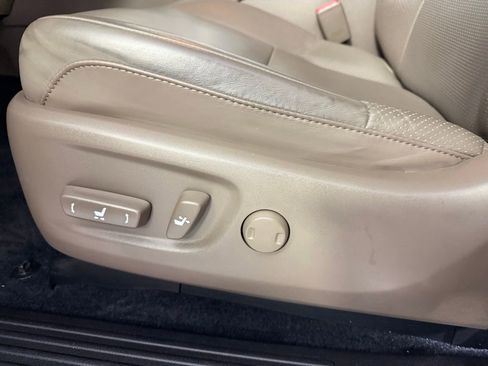 Used 2022 Lexus GX 460 Luxury w/ Sport Design Package image 23