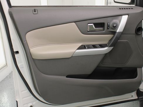 Used 2012 Ford Edge Limited image 35