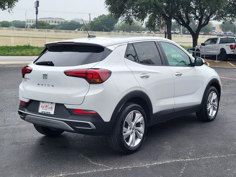 Used 2025 Buick Encore GX Preferred FWD image 4