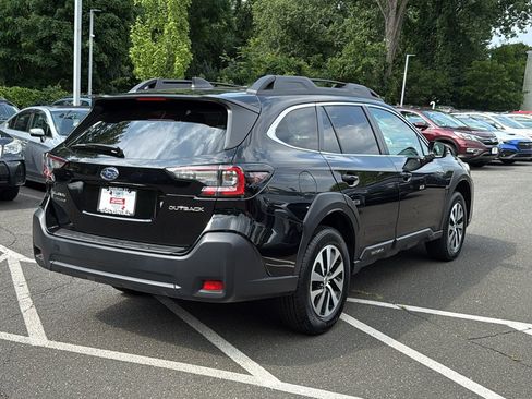 Certified 2025 Subaru Outback Premium AWD/4WD image 6