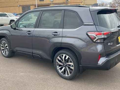 Used 2026 Subaru Forester Touring AWD/4WD image 7