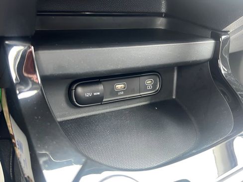 Used 2024 Kia Seltos S AWD/4WD image 22