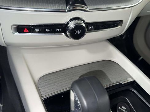 Used 2024 Volvo XC60 T8 Plus w/ Protection Package Premier AWD/4WD image 25