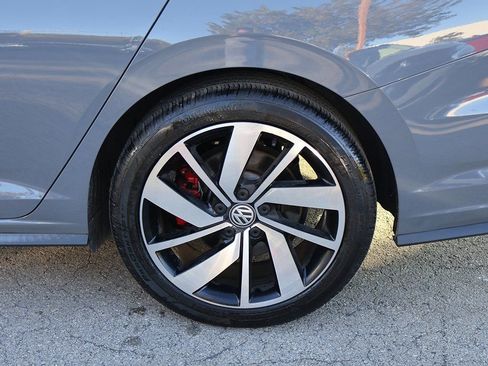 Used 2019 Volkswagen Jetta GLI FWD image 19