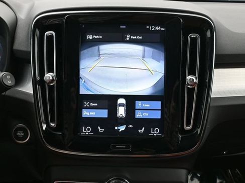 Used 2019 Volvo XC40 T5 Momentum AWD/4WD image 20