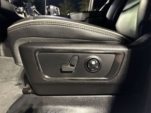 Used 2022 RAM 1500 Limited image 12