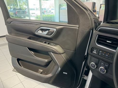 Used 2024 GMC Yukon SLT RWD image 26