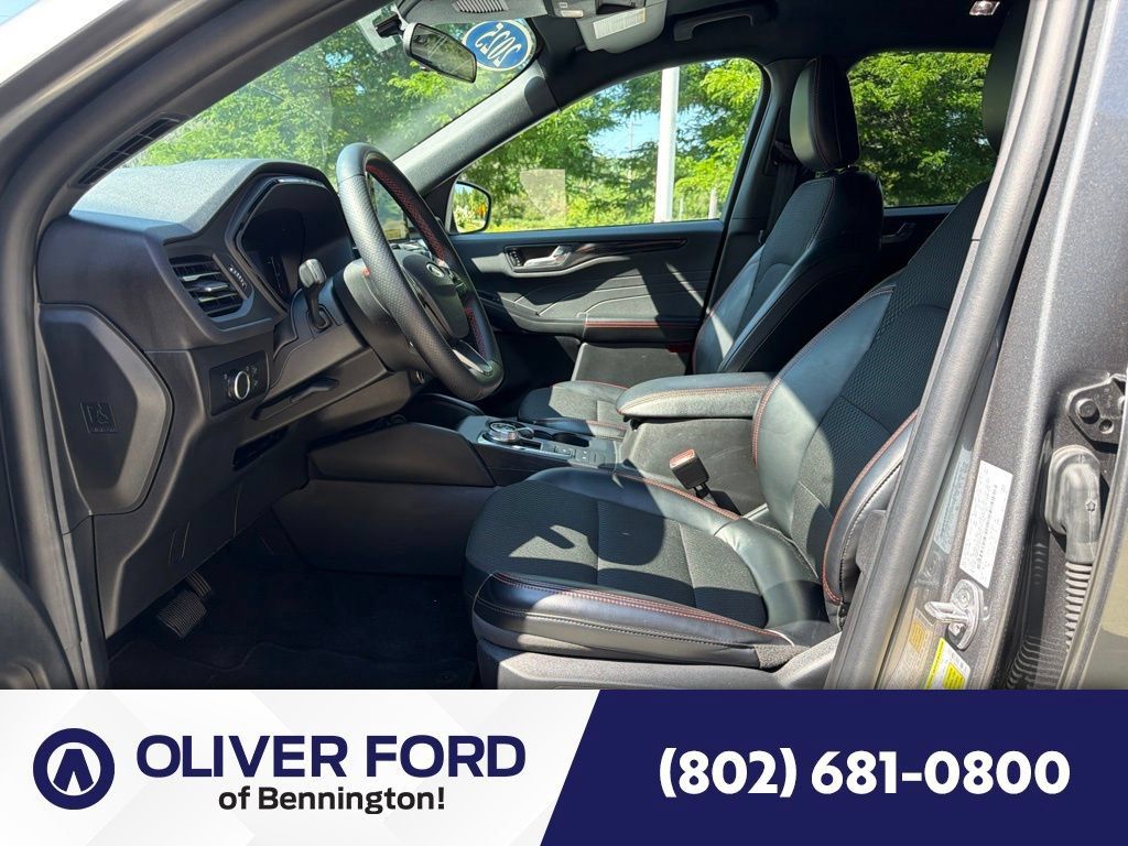 Used 2025 Ford Escape ST-Line AWD/4WD image 21