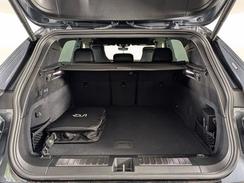New 2026 Porsche Cayenne Turbo AWD/4WD image 18