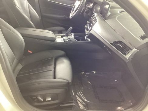 Used 2022 BMW 530i xDrive w/ Convenience Package AWD/4WD image 23