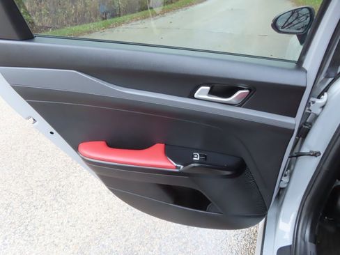 Used 2023 Kia K5 GT-Line w/ GT-Line Premium Package image 32