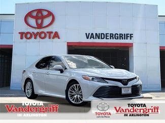 Used 2018 Toyota Camry XLE image 1