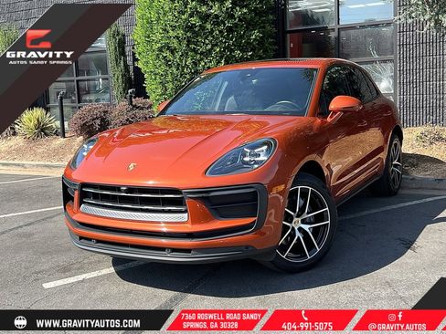 Used 2022 Porsche Macan image 1