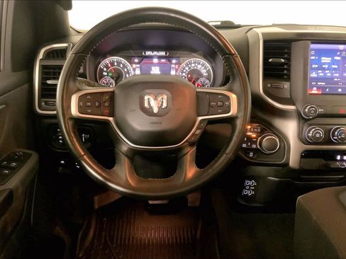 Used 2022 RAM 1500 Big Horn AWD/4WD image 5