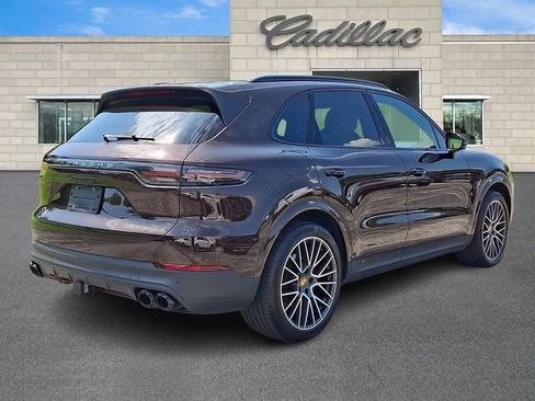Used 2023 Porsche Cayenne Platinum Edition AWD/4WD image 8