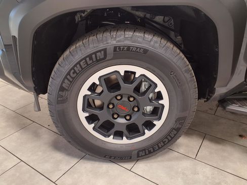 New 2026 Toyota 4Runner TRD Off-Road Premium AWD/4WD image 29