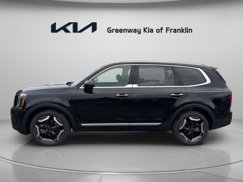 New 2025 Kia Telluride S image 4