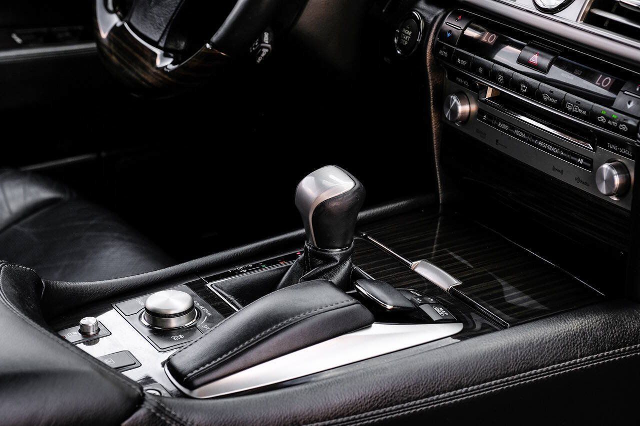 Used 2014 Lexus LS 460 w/ Comfort Package RWD image 35