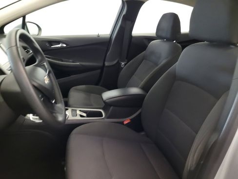 Used 2018 Chevrolet Cruze LS FWD image 17
