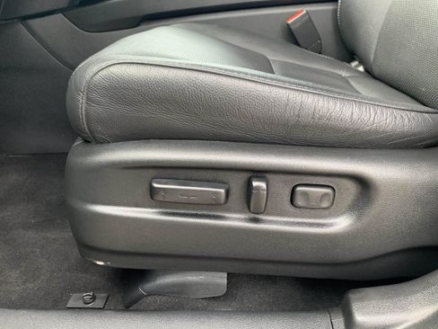 Certified 2025 Honda Passport EX-L image 31