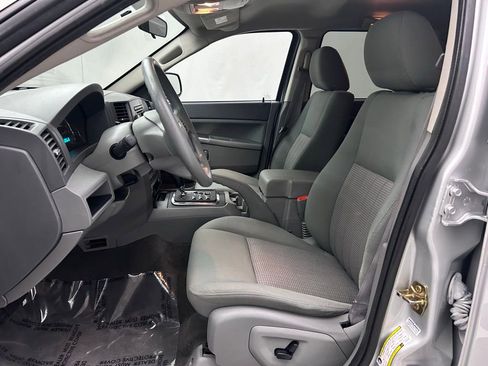 Used 2007 Jeep Grand Cherokee Laredo image 12