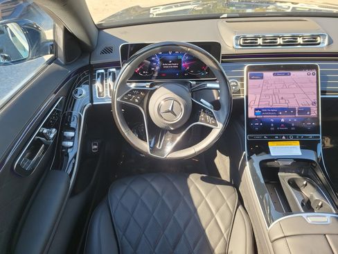 Certified 2025 Mercedes-Benz S 580 4MATIC Sedan image 15