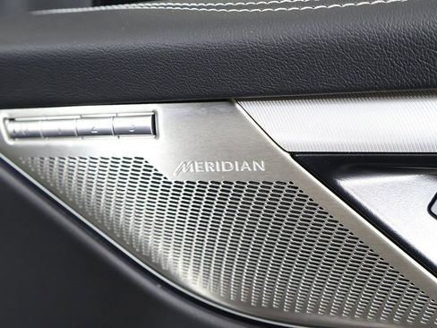 Used 2024 Jaguar F-PACE R-Dynamic S image 58