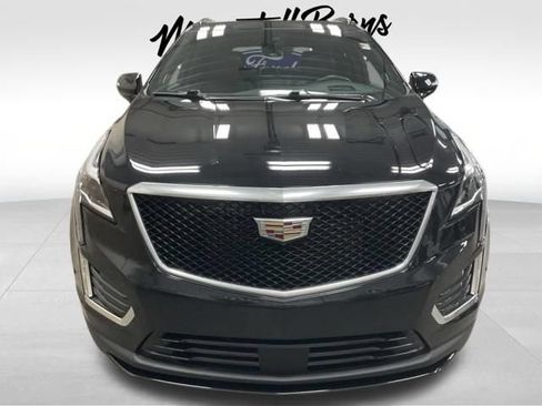 Used 2022 Cadillac XT5 Sportv w/ Technology Package AWD/4WD image 2