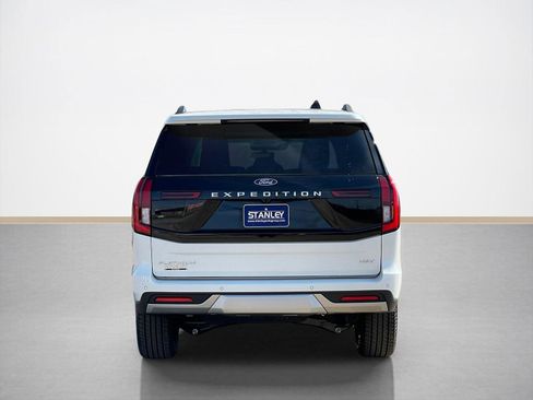 New 2026 Ford Expedition Max Platinum w/ Driver's Package image 6
