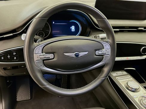 Used 2025 Genesis GV70 2.5T AWD/4WD image 18