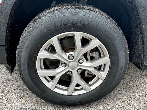 Used 2021 Jeep Grand Cherokee L Limited image 9