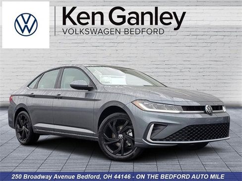 New 2026 Volkswagen Jetta SE image 1