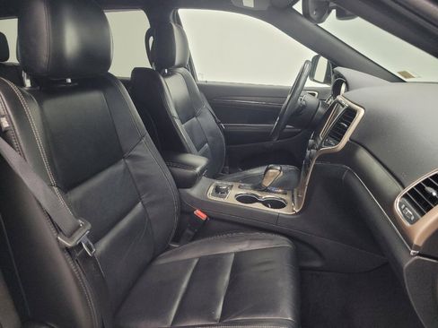 Used 2017 Jeep Grand Cherokee Limited image 21