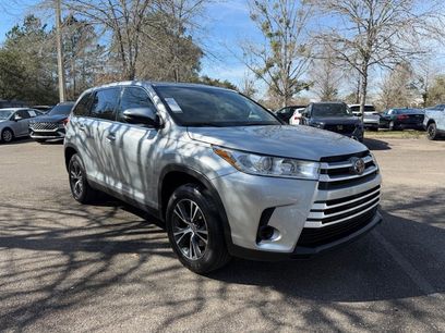 Used 2019 Toyota Highlander LE