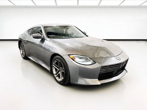 Used 2024 Nissan Z Sport w/ Floor Mat Package RWD image 3