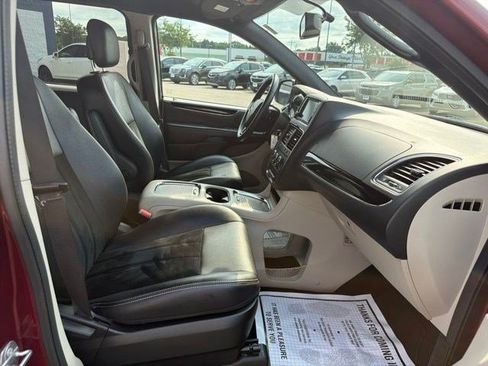 Used 2018 Dodge Grand Caravan SXT FWD image 20