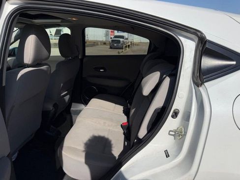 Used 2016 Honda HR-V EX image 7