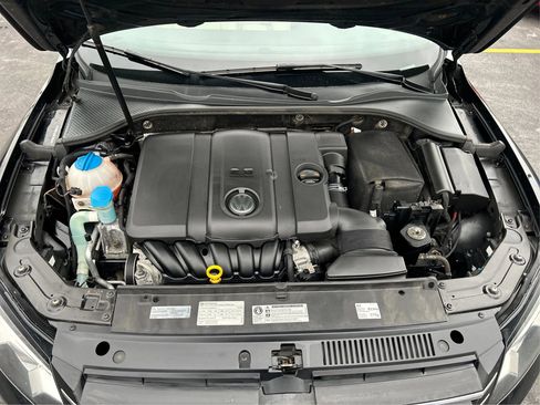 Used 2013 Volkswagen Passat 2.5 SE image 21