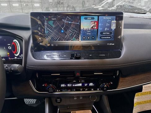 New 2026 Nissan Rogue Platinum w/ Platinum Premium Package image 12