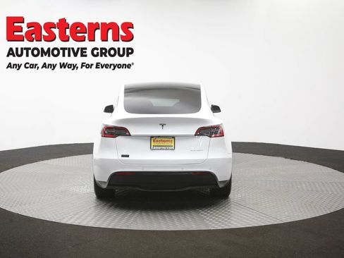 Used 2021 Tesla Model Y Long Range AWD/4WD image 34